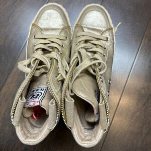 𝅺euc Ash High Tops, Gold Champagne Color, Size 9